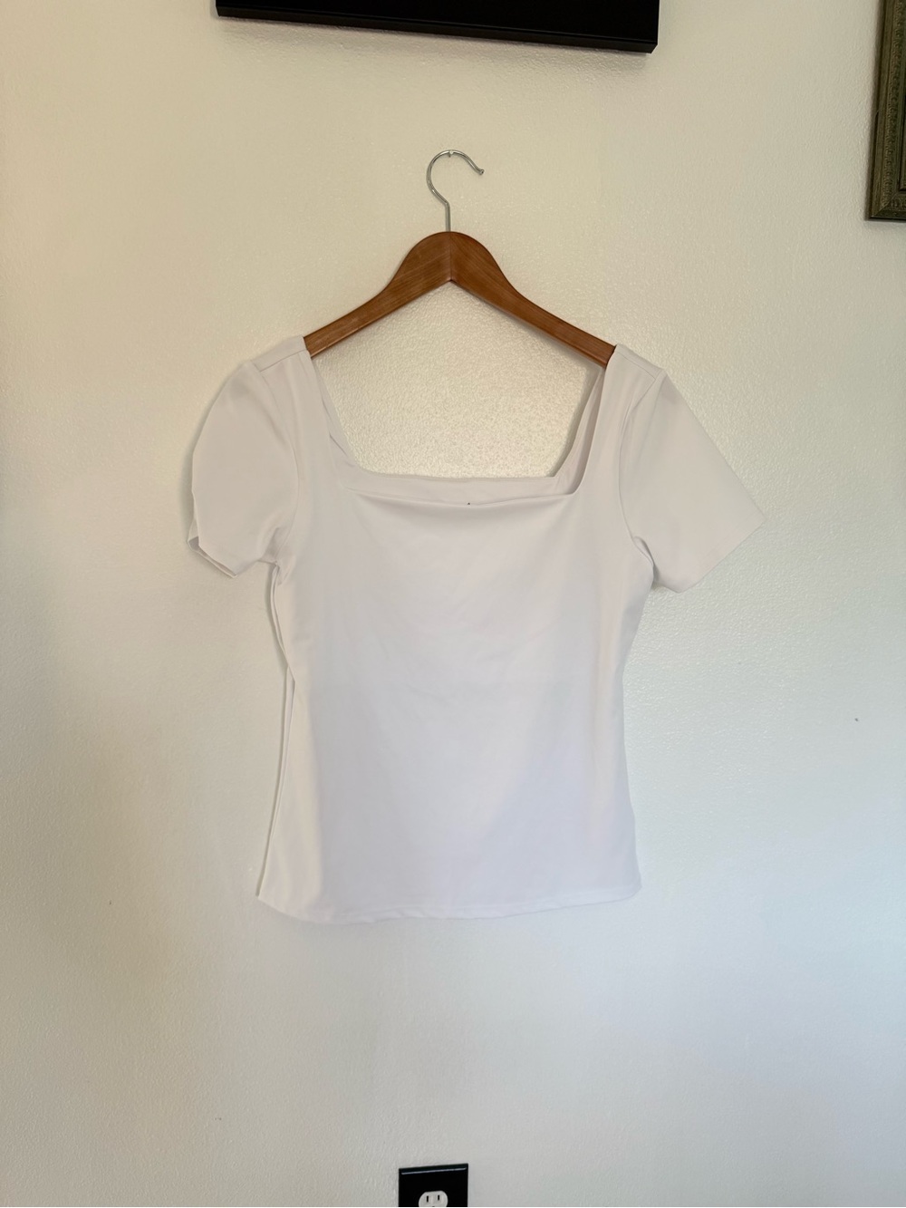 NWOT Hunter & Brown White Square Neck Short Sleeve Top Sz L